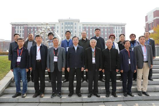 说明: E:\2020年8月-2021年2月\教务处\制药工程专业认证\合照1.jpg
